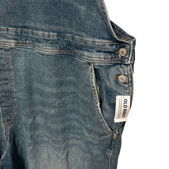 Old Navy Women's Light Wash OG Straight Leg Denim Overalls - Size 28 - NWT - Picture 7 of 9